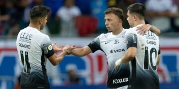 Corinthians empata com o Grêmio e segue sem perder com Ramón Díaz